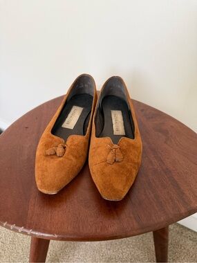 Naturalizer women’s Suede Tassel Loafers in Brown